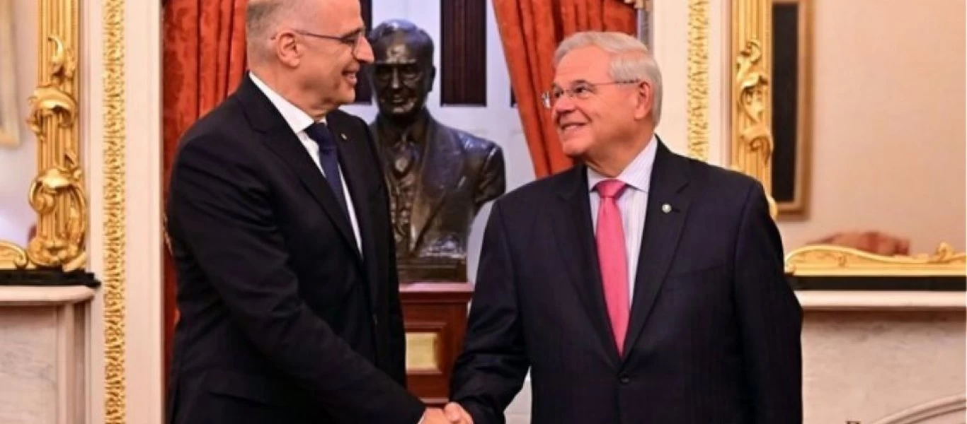 Επικοινωνία Δένδια - Μενέντεζ: «Άριστες οι ελληνοαμερικανικές σχέσεις»